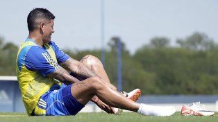 Rojo no terminó el entrenamiento y vuelve a ser duda en Boca