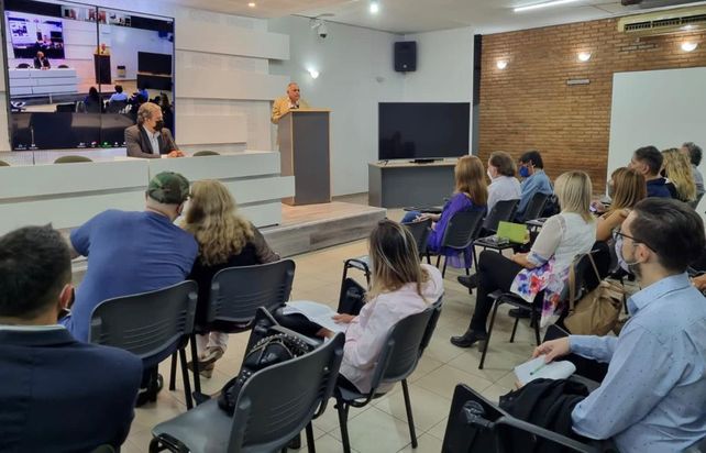 Oscar Martínez: La educación debe estar primera en la agenda política