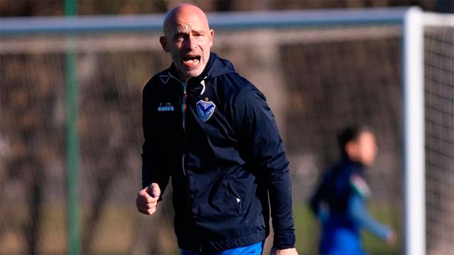 Sebastián Méndez sería presentado oficialmente esta semana en el club del Parque.