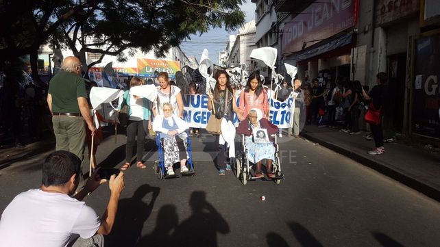 Santa Fe marchó en un nuevo aniversario del golpe de Estado