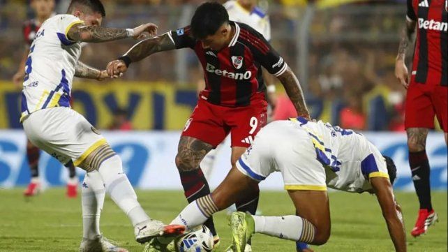 Sebastián Driussi fue reemplazado tras el entretiempo en el partido del Millonario contra Rosario Central.