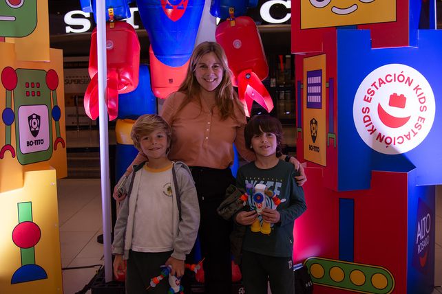 Tobías Caprile, Guillermina Gasparini y Alfonso Martínez Machuca