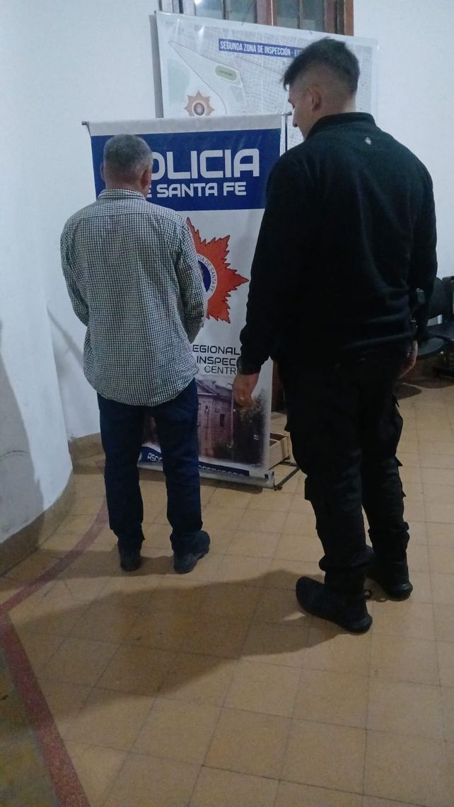 Detuvieron al chofer de Didi y periodista acusado de tentativa de privación ilegítima de la libertad a una adolescente Detuvieron al chofer de Didi y periodista acusado de tentativa de privación ilegítima de la libertad a una adolescente