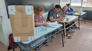 ESCUELA BAZAN Y BUSTOS. Elecciones 2025: Los ciudadanos votan en las escuelas entrerrianas