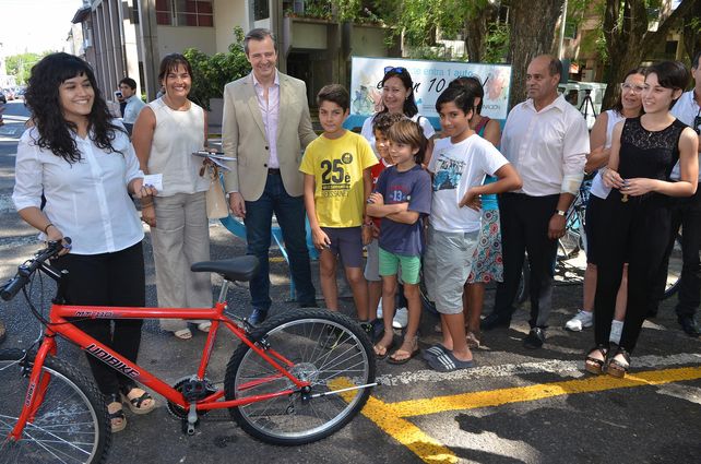 Presentaron un estacionamiento de bicis para empleados de Casa de Gobierno