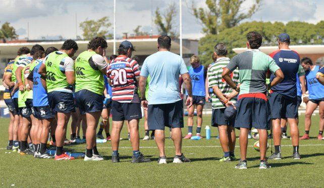 Capibaras entrenó en Rosario con la camiseta de los clubes en la semana previa al comienzo del Regional del Litoral.