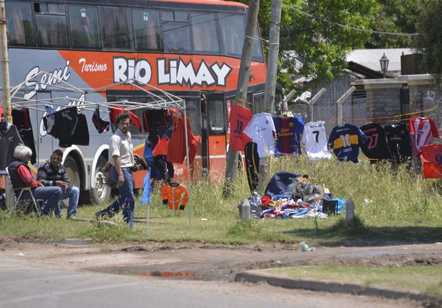 El encuentro nacional motivó la presencia de vendedores ambulantes.