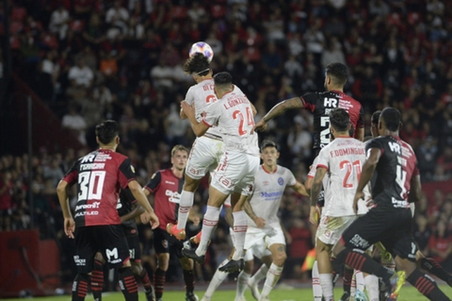 Final del partido: Newells y Argentinos quedaron en deuda y empataron 0 a 0