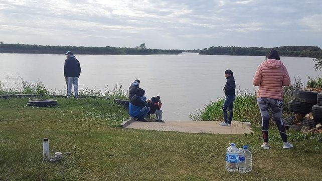 Sauce Viejo: buscan a un policía que cayó de una embarcación
