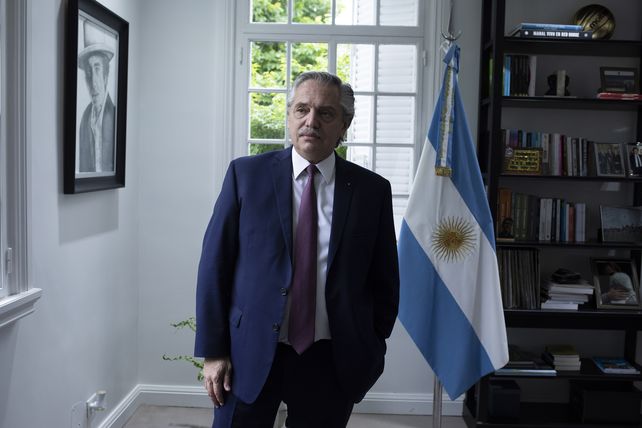 Fernández tiene agendados varios viajes antes de dejar la Presidencia.
