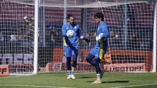 A quién apunta Almirón para cubrir el arco de Central en la Supercopa Internacional