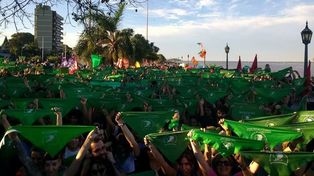 Pañuelazo en la Costanera por la despenalización del aborto