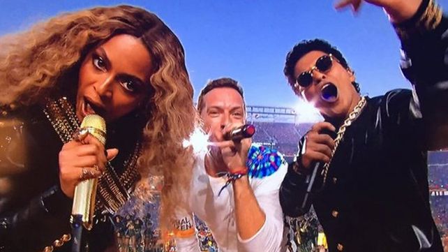 Coldplay, Bruno Mars y Beyoncé fueron las estrellas que brillaron en el SuperBowl