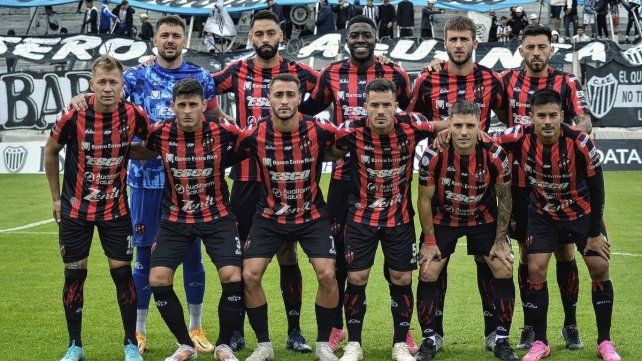 Patronato empata sin goles en Caseros ante Estudiantes.