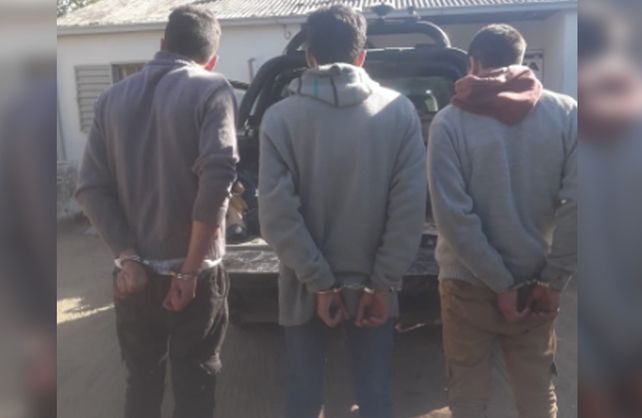 Atraparon a tres ladrones que robaron una vivienda en La Guardia
