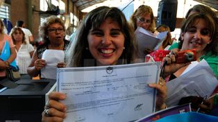 Educación titularizó 1.600 cargos y 1.030 horas cátedra para docentes