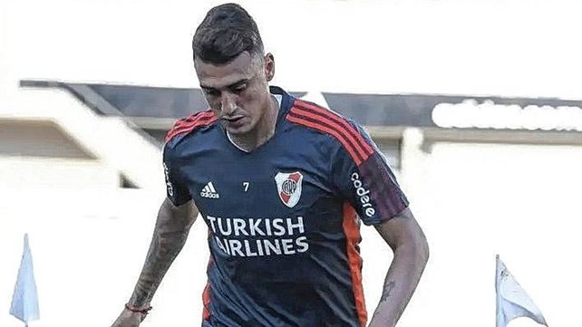 Matías Suárez volvió a hacer fútbol con River después de cuatro meses.