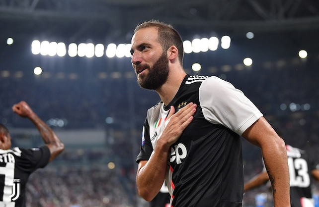 Higuaín, con negativo de coronavirus volverá a Argentina
