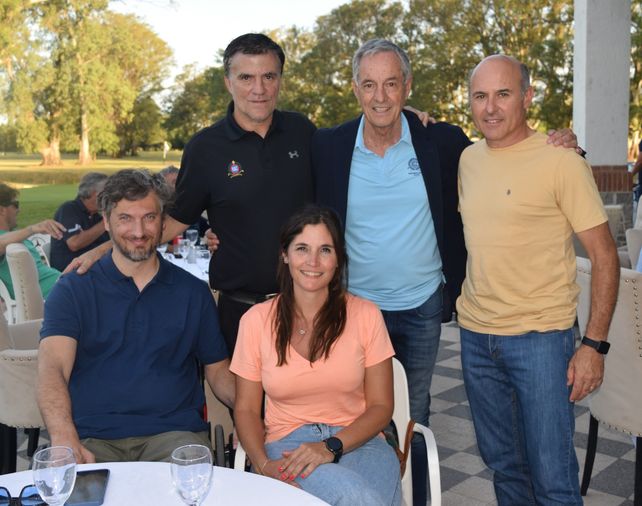 Ramon Soques, Tomás Ferguson, Maia Hawryluk, Juan Carlos Bulfoni y Jorge Elder Ramon Soques, Tomás Ferguson, Maia Hawryluk, Juan Carlos Bulfoni y Jorge Elder