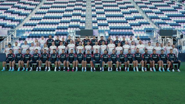 El plantel de River volvió de pretemporada y ahora espera por Enzo Díaz. El plantel de River volvió de pretemporada y ahora espera por Enzo Díaz.