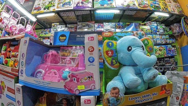 Las jugueterias en Paraná esperan mejores ventas por la Navidad.