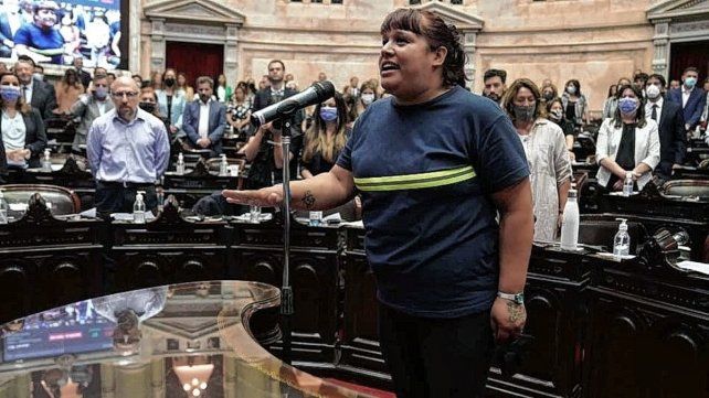 Natalia Zaracho crucó fuertemente a Victoria Tolosa Paz. Es muy bajo lo que haces. Con antipobre como vos