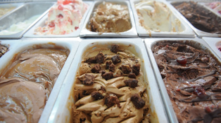 Tras suspenderse por lluvia, arranca la Fiesta Nacional del Helado Artesanal a Rosario