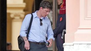 Santiago Caputo, asesor del presidente Javier Milei, se volvió el villano ideal para sacar del foco al presidente Javier Milei.