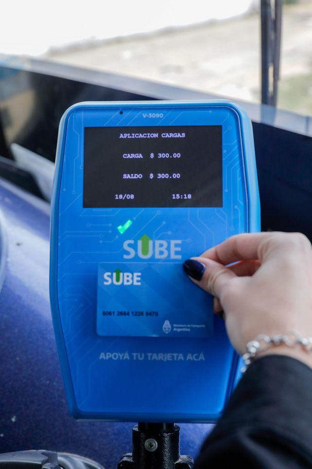Transporte. Un boleto de colectivo en el AMBA sin subsidios tendría un valor aproximado de 700 pesos