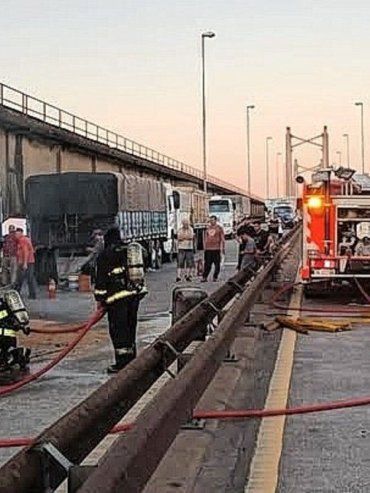Liberaron el tránsito en Zárate-Brazo Largo luego del incendio de un camión