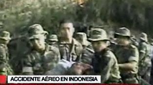 Al menos 97 muertos al caer un avi&oacute;n en un poblado en Indonesia