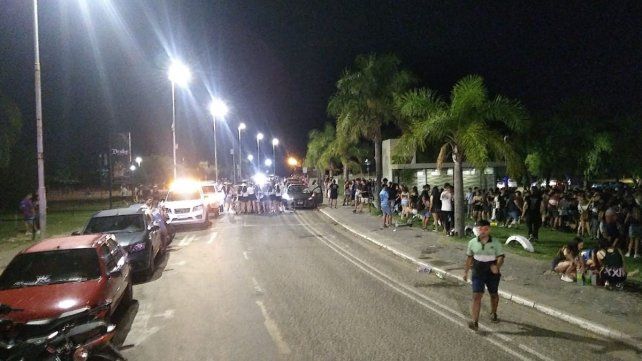 Los estudiantes celebraron el fin de las clases en Paraná.