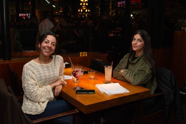 Florencia Rivero y Martina Mando