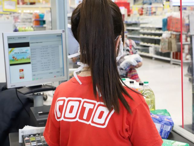 Coto lleva adelante medidas preventivas en todas sus sucursales