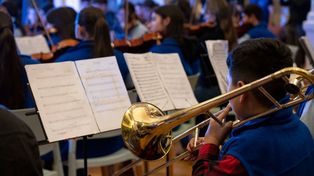 La Escuela Orquesta de Barrio Ludueña está integrada por 310 chicos y chicas.