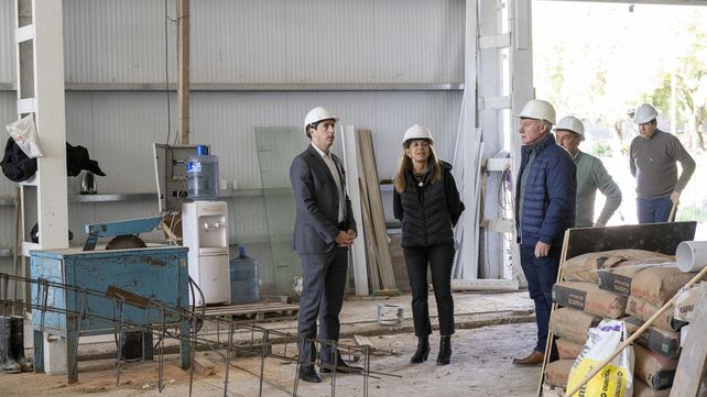 La obra de la pista de atletismo del Parque Berduc presenta un 62% de avance