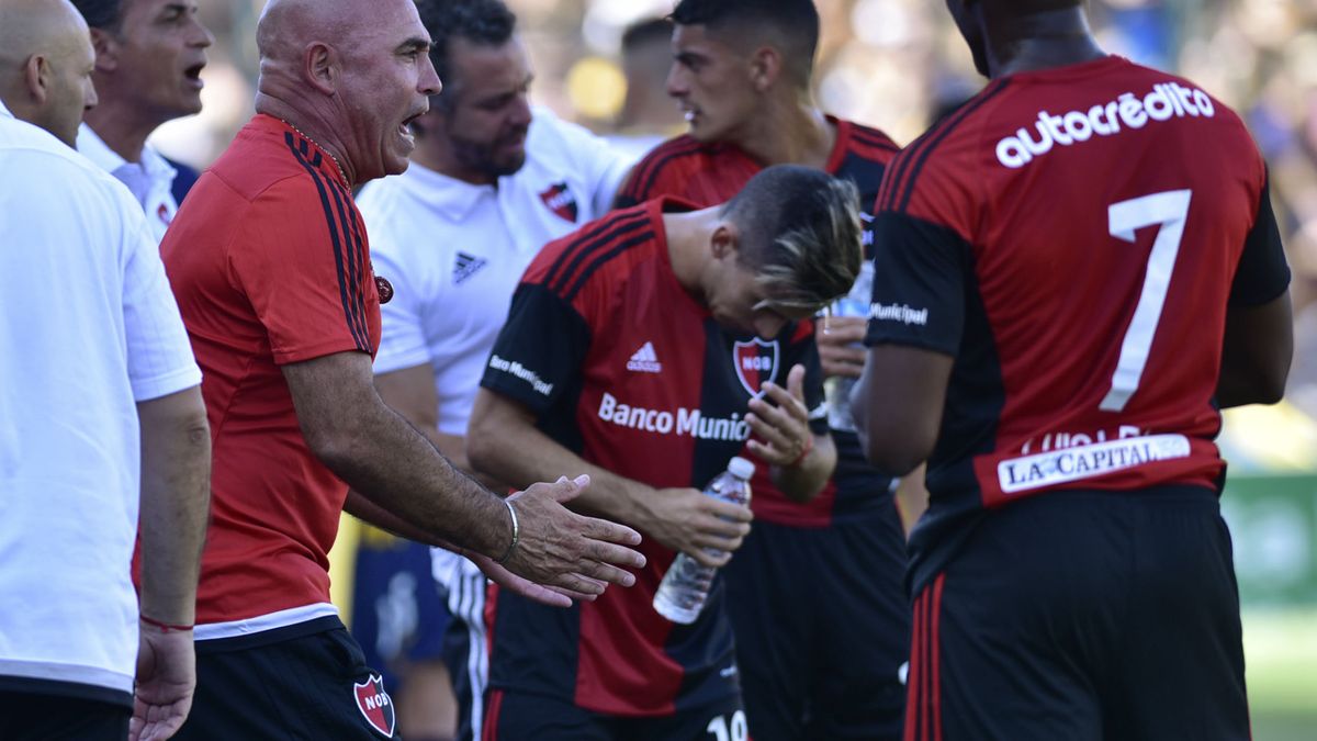 Newells enfrenta a San Lorenzo con más que 3 puntos en juego