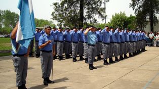Abonarán al personal de las fuerzas de seguridad el monto por uniformes