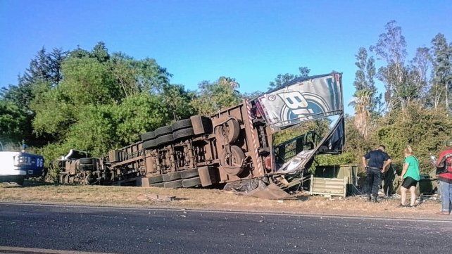 camion-la-picada-ruta-12-3jpg