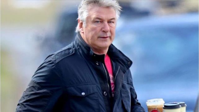 Baldwin mató accidentalmente a la directora de fotografía de la película Rust.
