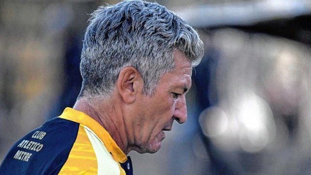 No llega al Centenario: Sciacqua se fue de Mitre de Santiago