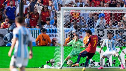 Argentina dio pelea hasta el final pero no pudo con España, el nuevo campeón mundial