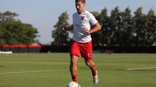 Matko Miljevic integra el plantel de Newells para el partido contra Unión.