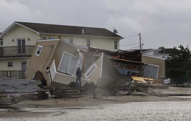 Sandy ya cobró la vida de 33 personas en la costa este de Estados Unidos