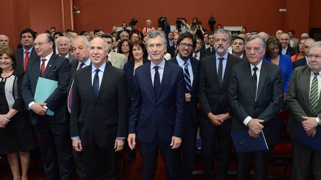 Firmaron un convenio para una  Justicia más abierta y transparente
