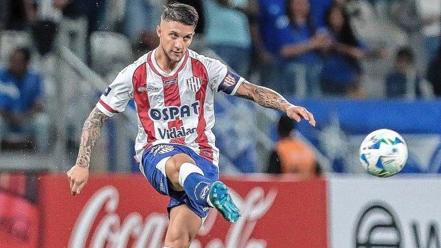 Racing viene por el defensor de Unión Franco Pardo. Racing viene por el defensor de Unión Franco Pardo.