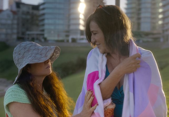 El film aborda la difícil relación entre una madre y una hija