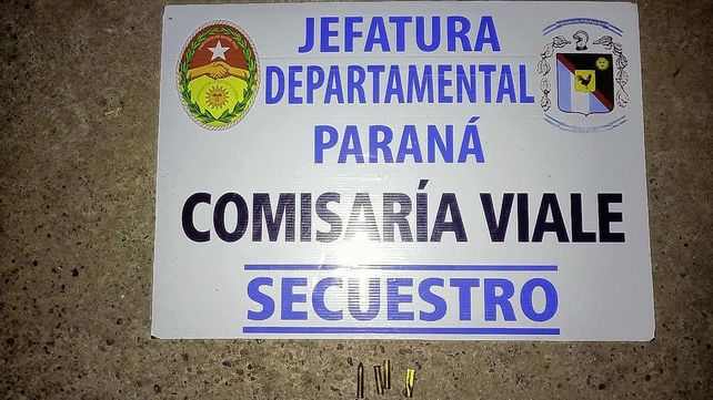 Viale: quiso aclarar unos mensajes que le encontró su pareja y terminó a los tiros