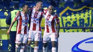 Augusto Lotti brilló ante Boca y se gana la confianza de Leo Madelón