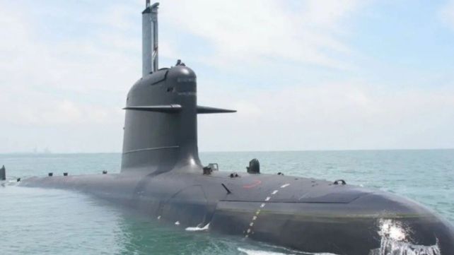 El gobierno confirmó que Argentina comprará submarinos y buques a Francia